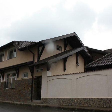 Casa Ianis Hotel Braşov Buitenkant foto